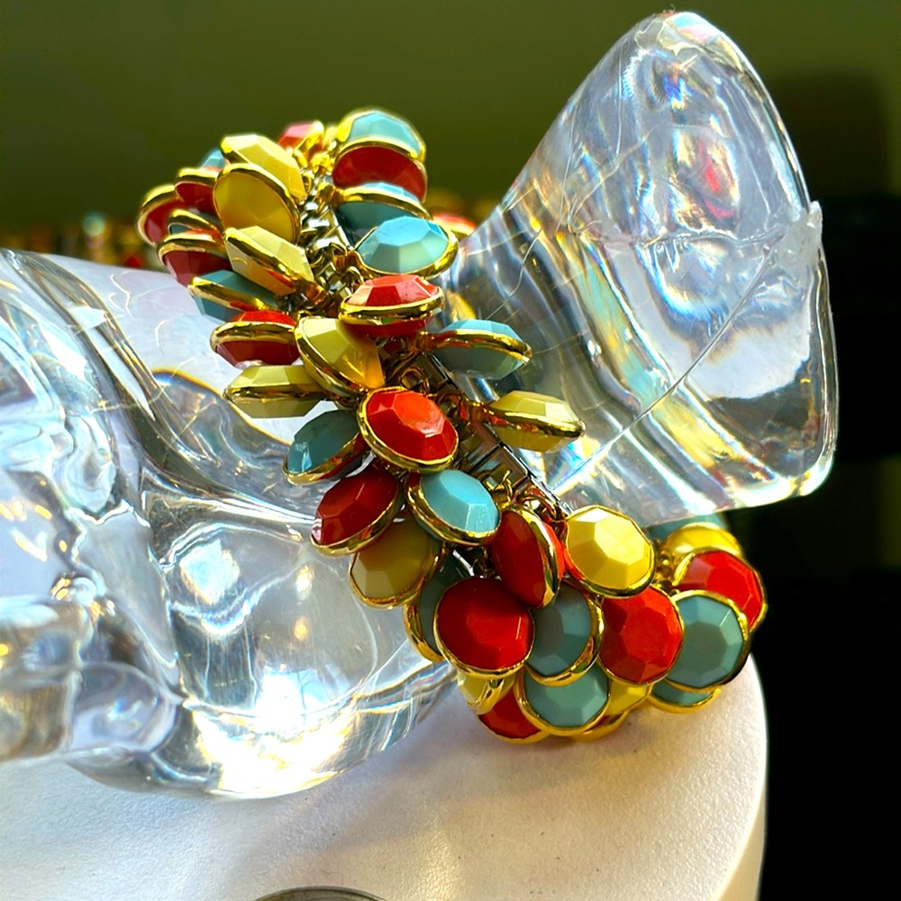 JOAN RIVERS Pastel Cha Cha adjustable bracelet (lightweight)